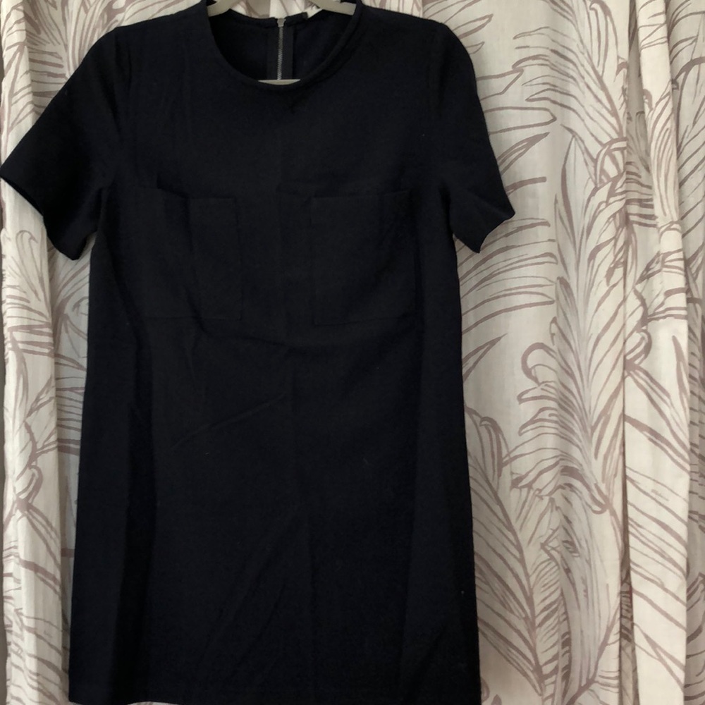 NWT.   Navy shift dress